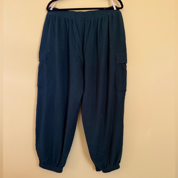 EUC AERIE BAGGY JOGGER - GREEN - Picture 2 of 4